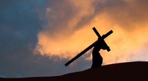 carrying-the-cross-daily1